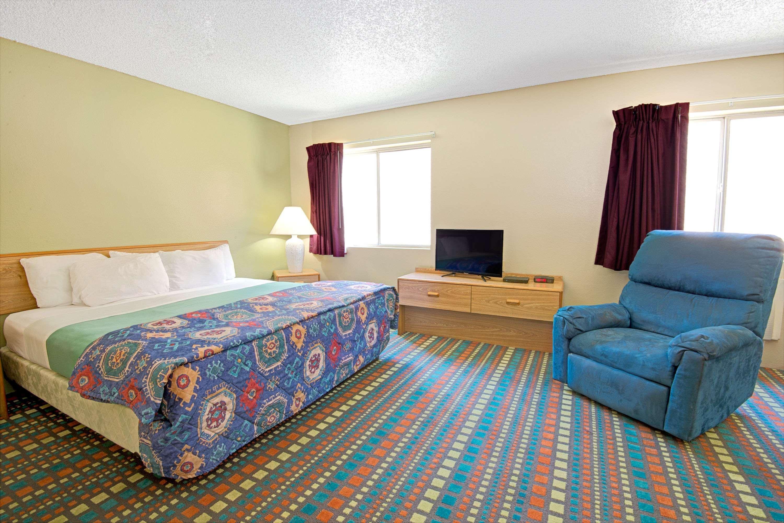 מלון Super 8 By Wyndham Belen Nm מראה חיצוני תמונה